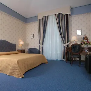 Nuovo Rebecchino 3* Nápoly